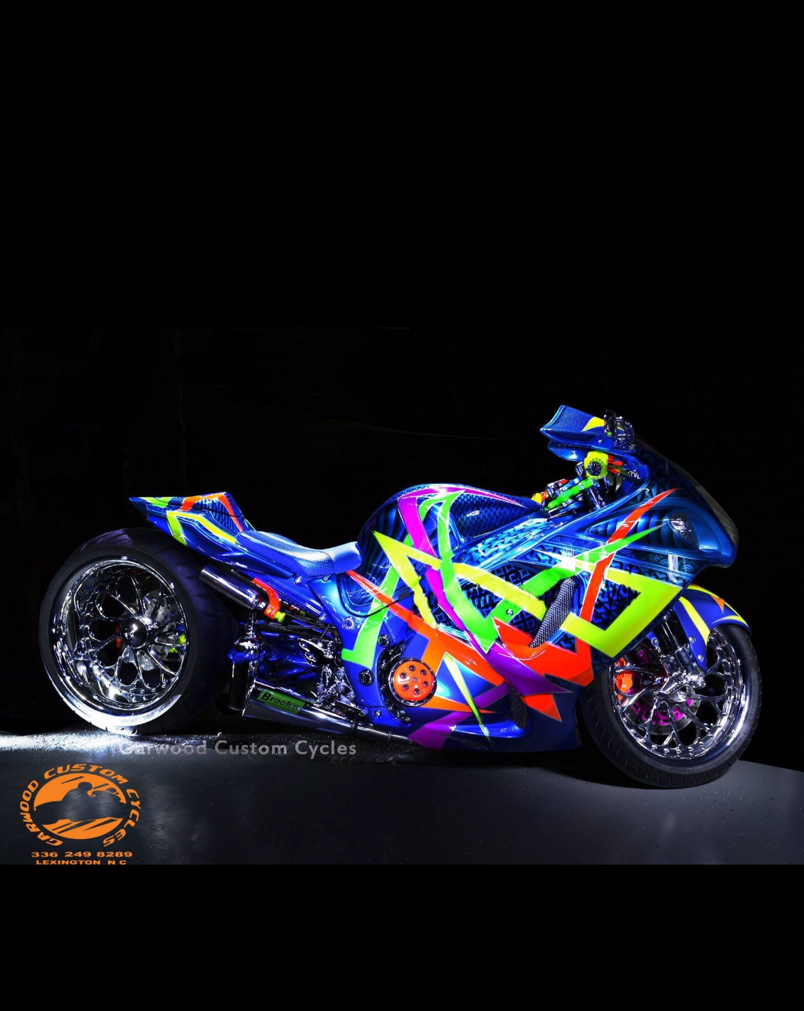M Super slick ZX-14 finished up with a hint of gold. #kawasaki #zx14