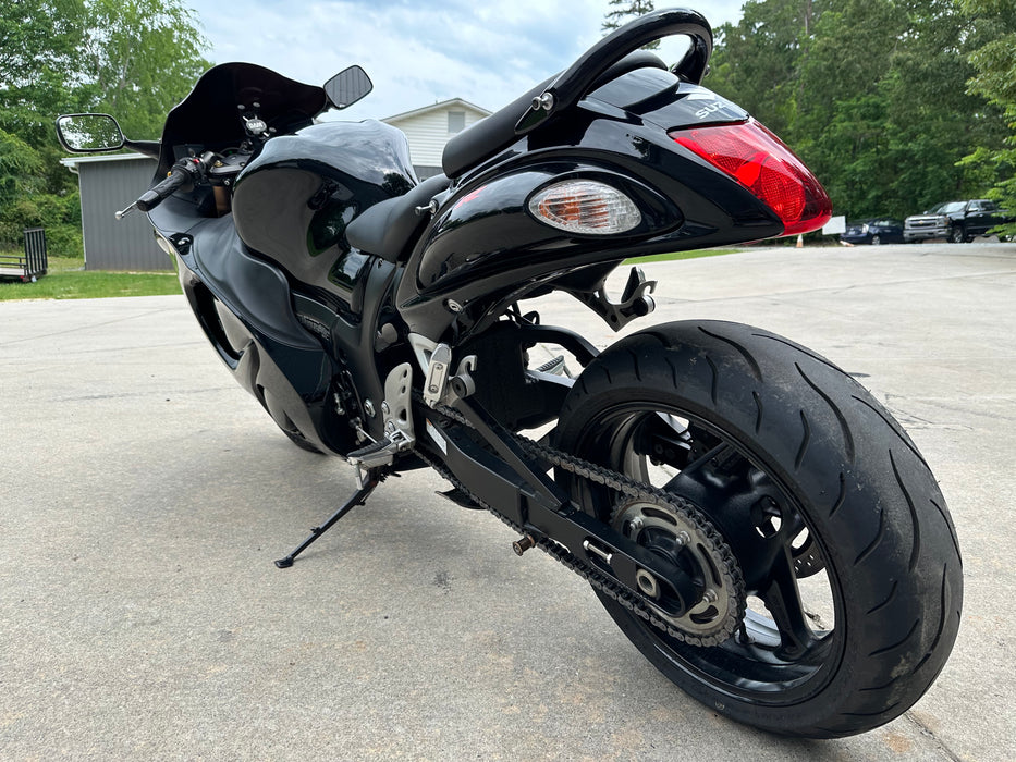 2011 Suzuki GSX-1300R Color: Black Mileage: 11,582 VIN: 103044