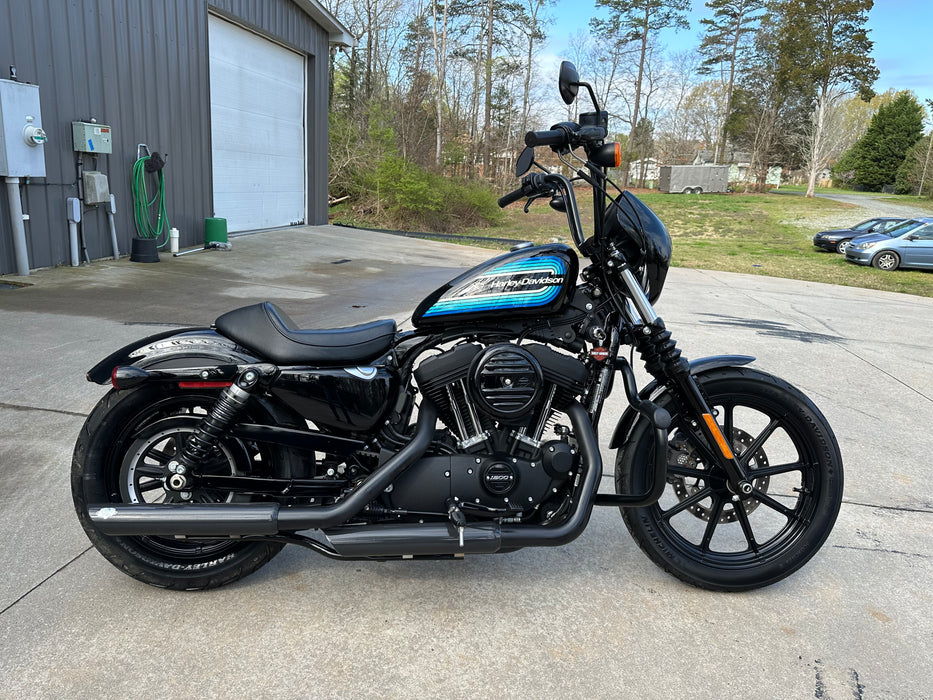 2019 Harley Davidson Sportster Color: Black Mileage: 3,136 VIN: 435103