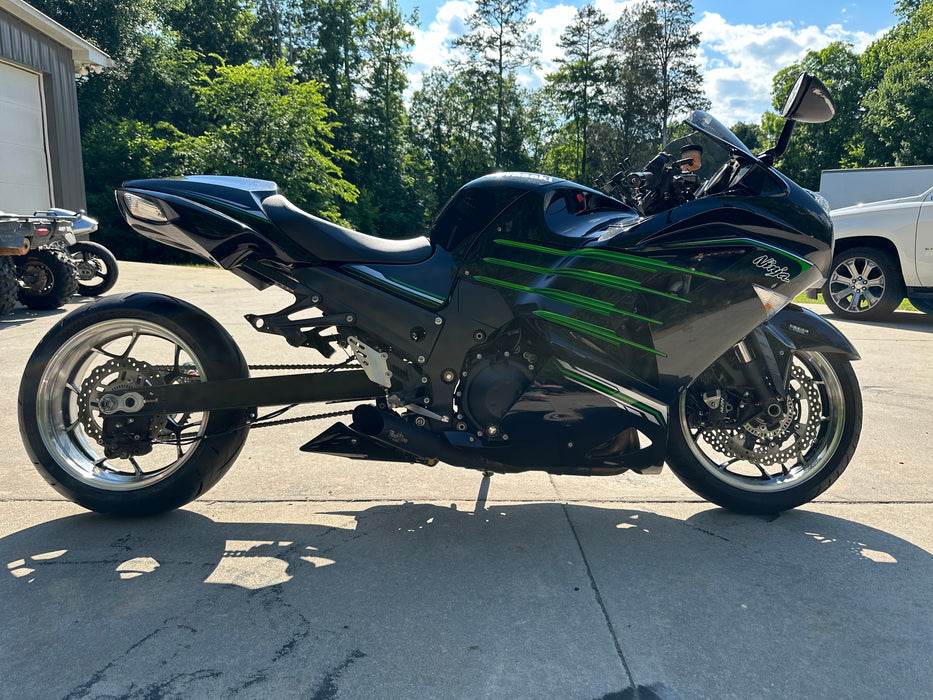 2013 Kawasaki ZX14R Color: Black/Green Mileage: 4,809 VIN: 012701