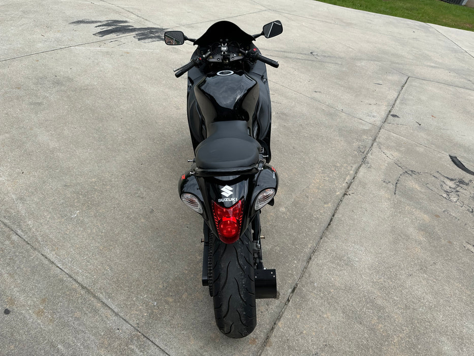 2011 Suzuki GSX-1300R Color: Black Mileage: 11,582 VIN: 103044