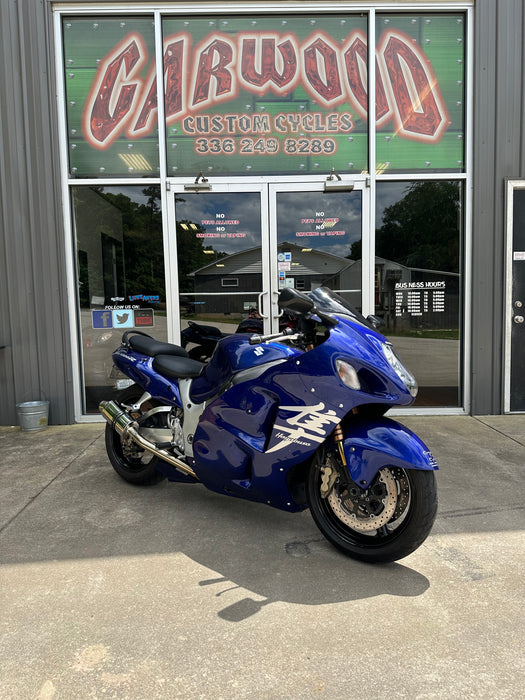 2006 Suzuki GSX-1300R Color: Blue Mileage: 31,127 VIN: 110390