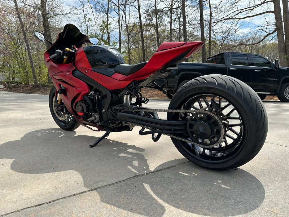 2018 Suzuki GSXR-1000 Color: Red Mileage: 7,054 VIN: 100038