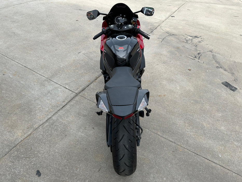 2017 Suzuki GSXR-750 Color: Red/Black Mileage: 15,561 VIN: 100445