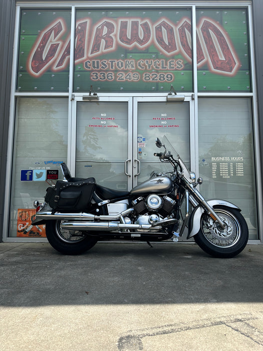 2009 Yamaha V Star 650 Color: Silver Mileage: 12,711 VIN: 128412