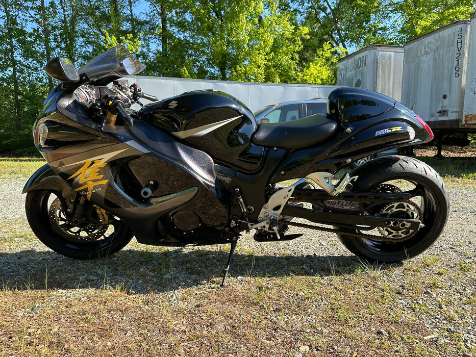 2014 Suzuki GSX-1300R Color: Black Mileage: 8,375 VIN: 100243