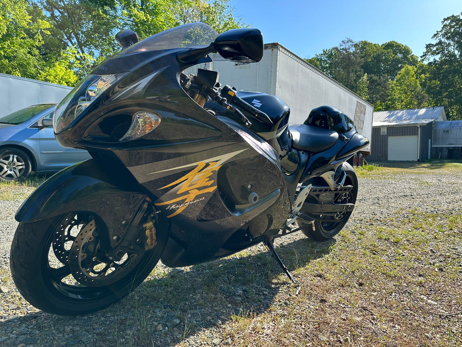 2014 Suzuki GSX-1300R Color: Black Mileage: 8,375 VIN: 100243