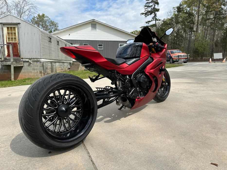 2018 Suzuki GSXR-1000 Color: Red Mileage: 7,054 VIN: 100038