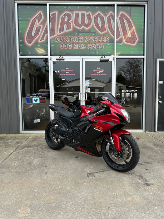 2017 Suzuki GSXR-750 Color: Red/Black Mileage: 15,561 VIN: 100445