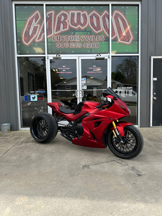 2018 Suzuki GSXR-1000 Color: Red Mileage: 7,054 VIN: 100038