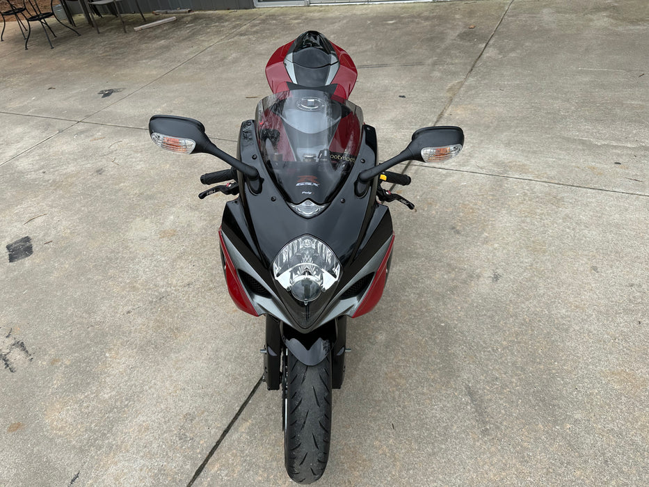 2007 Suzuki GSXR-1000 Color: Red Mileage: 25,751 VIN: 101598