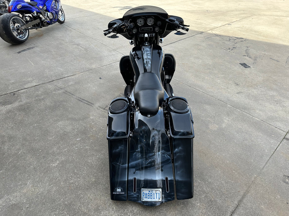 2011 Harley-Davidson Street Glide Color: Black Mileage: 9,238 VIN: 606762