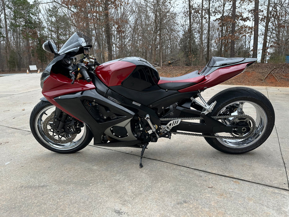 2007 Suzuki GSXR-1000 Color: Red Mileage: 25,751 VIN: 101598