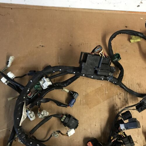 2005-2006 Suzuki GSXR 1000 Wiring Harness OEM *some cuts*