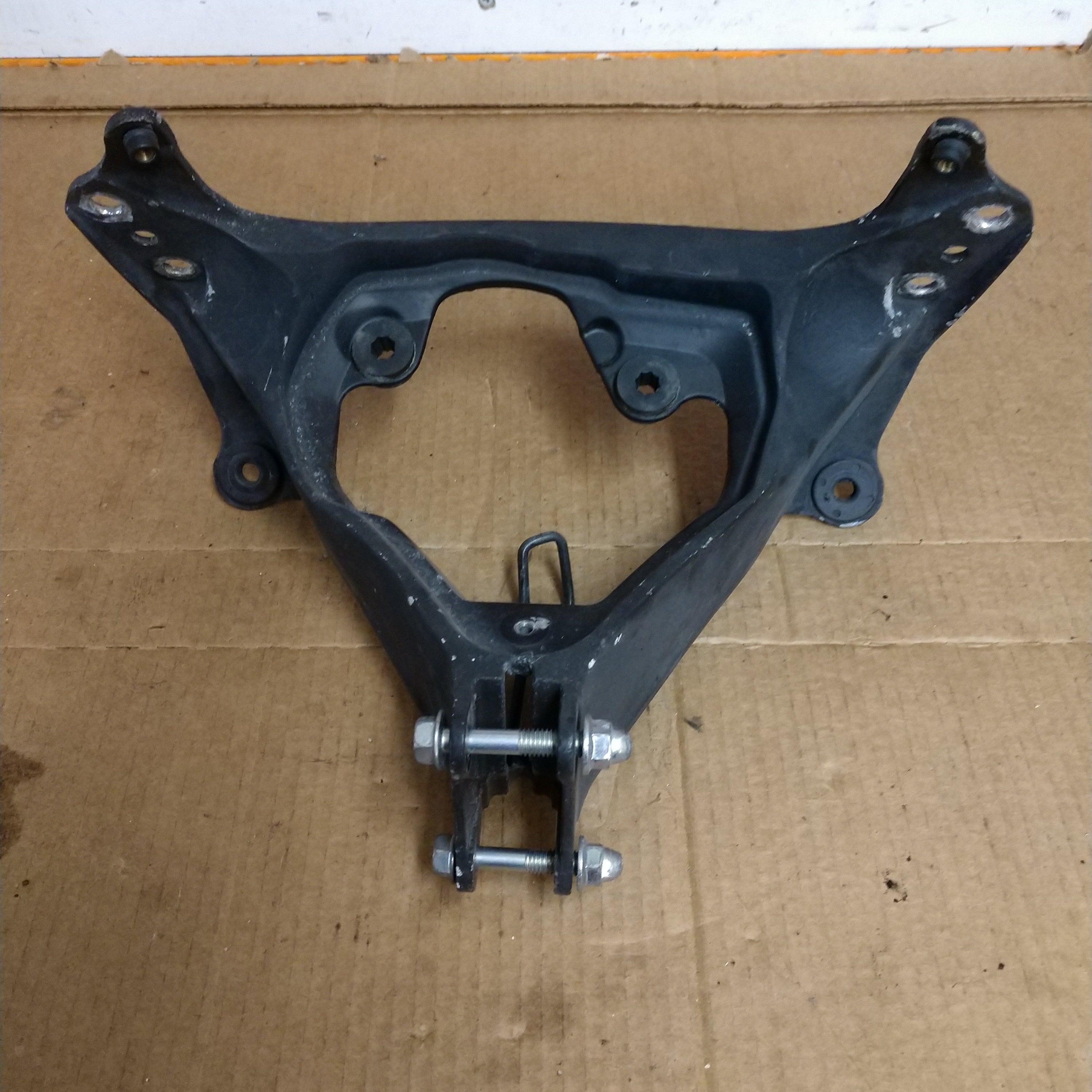 2008-2009 Suzuki GSXR600 750 Upper Fairing Stay