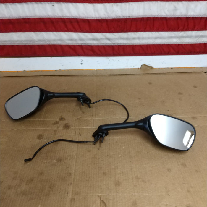 2005-2009 Suzuki Gsxr600 750 Side view mirrors.