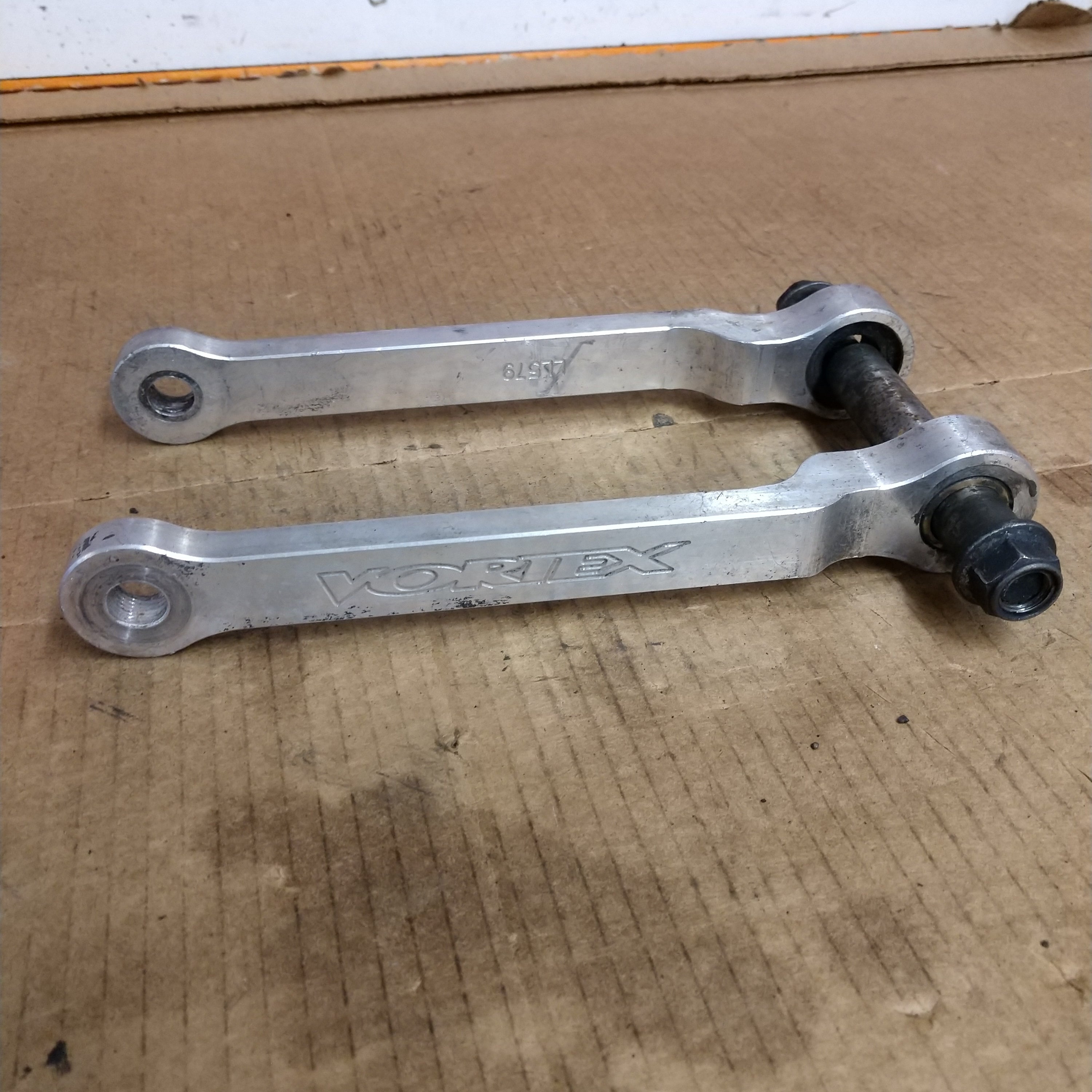 Vortex LL579 Lowering Link Kit. 2.25"