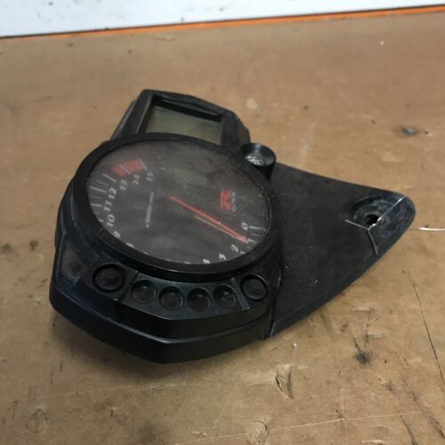2005-2006 Suzuki GSXR1000 Speedometer Gauge OEM **10,677 MILES**
