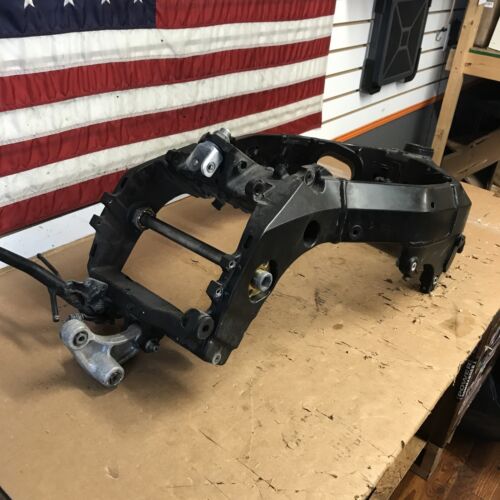 2005-2006 (2005) Suzuki GSXR-1000 Frame Chassis Straight *C TTL*