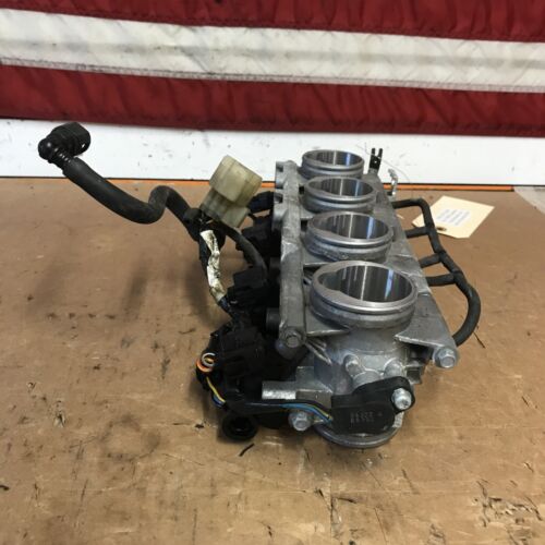 1999-2007 Suzuki GSX-1300R Hayabusa Throttle Bodies Fuel Injector Assembly OEM