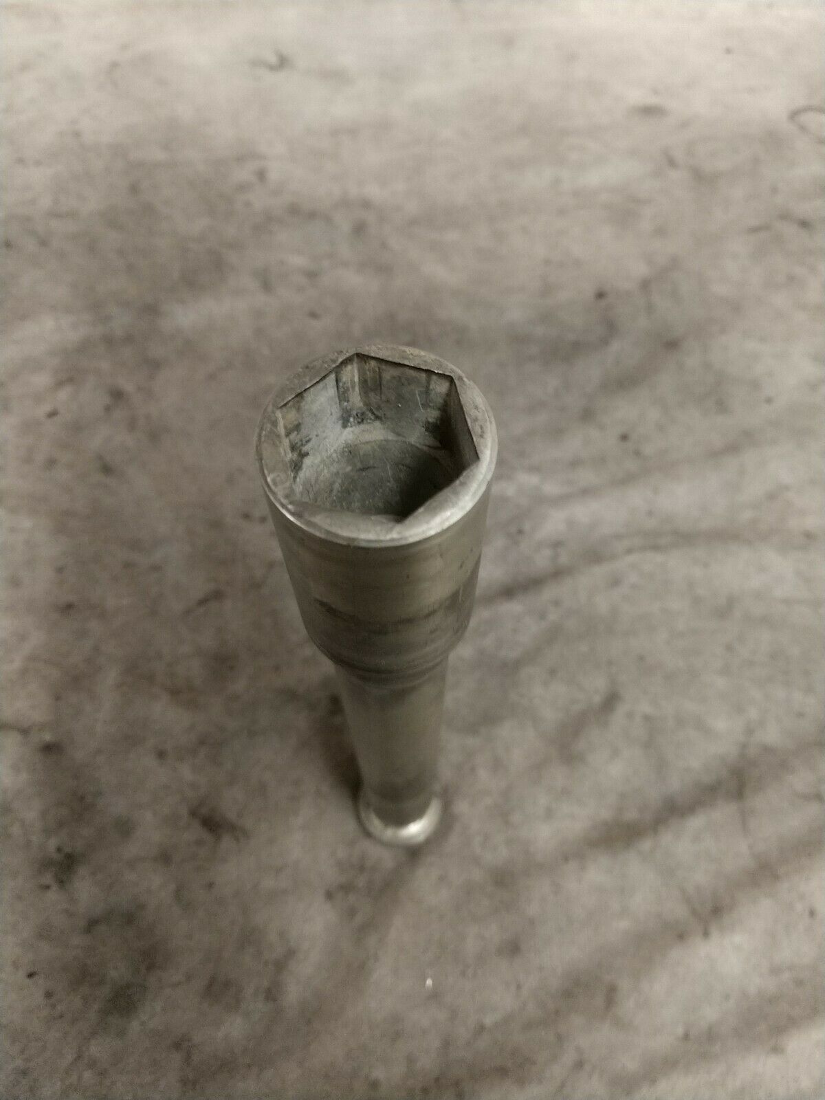 2008-2009 Suzuki Gsxr600 Gsxr750 Front Wheel Axle Rim Pivot Bolt Oem