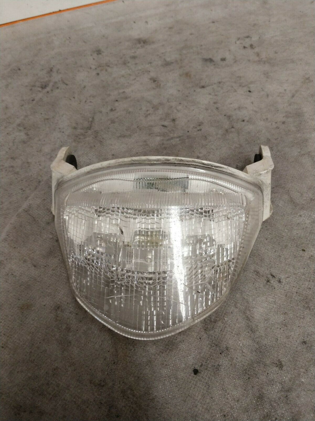 2005-2006 SUZUKI GSXR1000 OEM TAIL LIGHT
