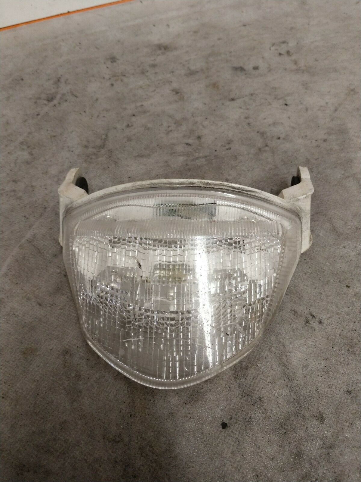 2005-2006 SUZUKI GSXR1000 OEM TAIL LIGHT