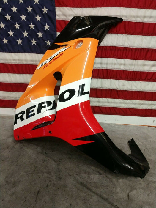 2006-2007 Honda CBR1000rr Repsol RIGHT SIDE FAIRING COWL PLASTIC OEM