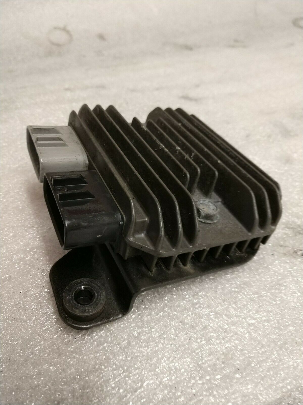 2008-2010 Kawasaki Ninja ZX10R ZX10 Rectifier Voltage Regulator OEM