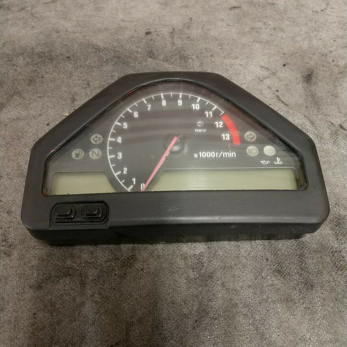 Fond De Compteur Noir Pour Honda CBR 1000 RR 2004-2005 – Modèle SC57A V.3 – Marque Venoxy