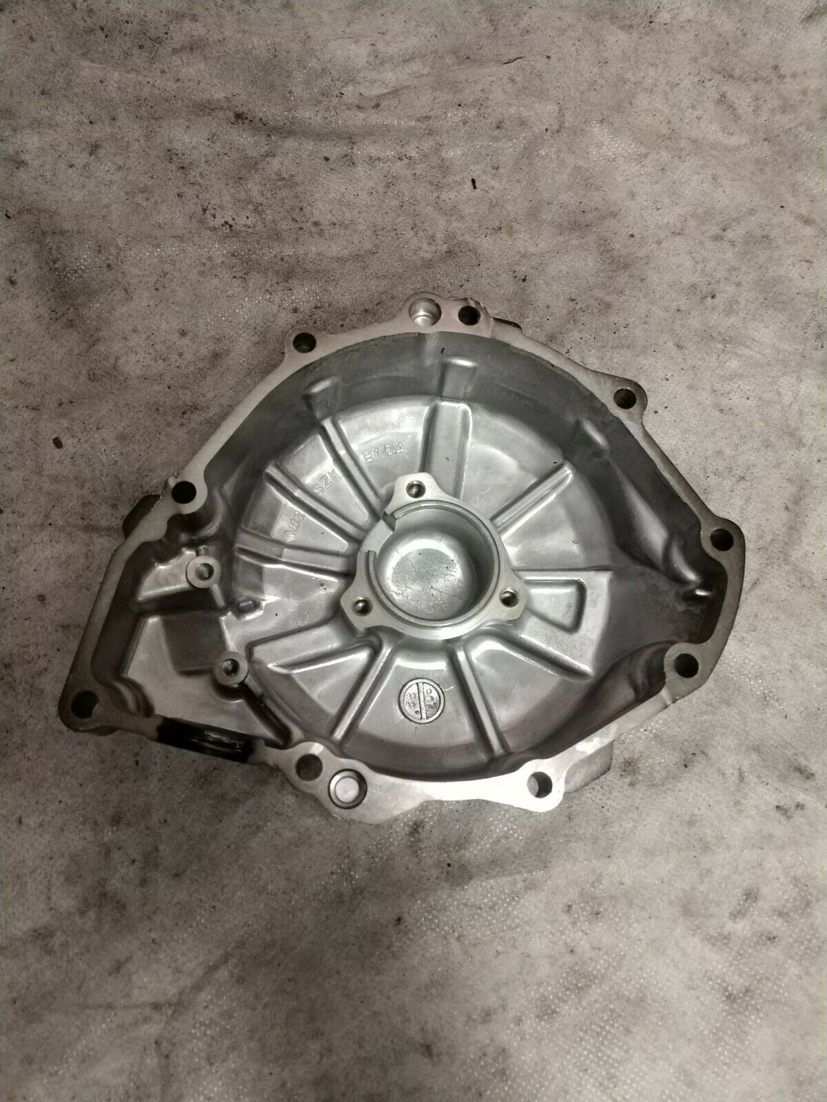 1999-2007 SUZUKI GSXR1300R BUSA STATOR MAGNETO ALTERNATOR GENERATOR COVER