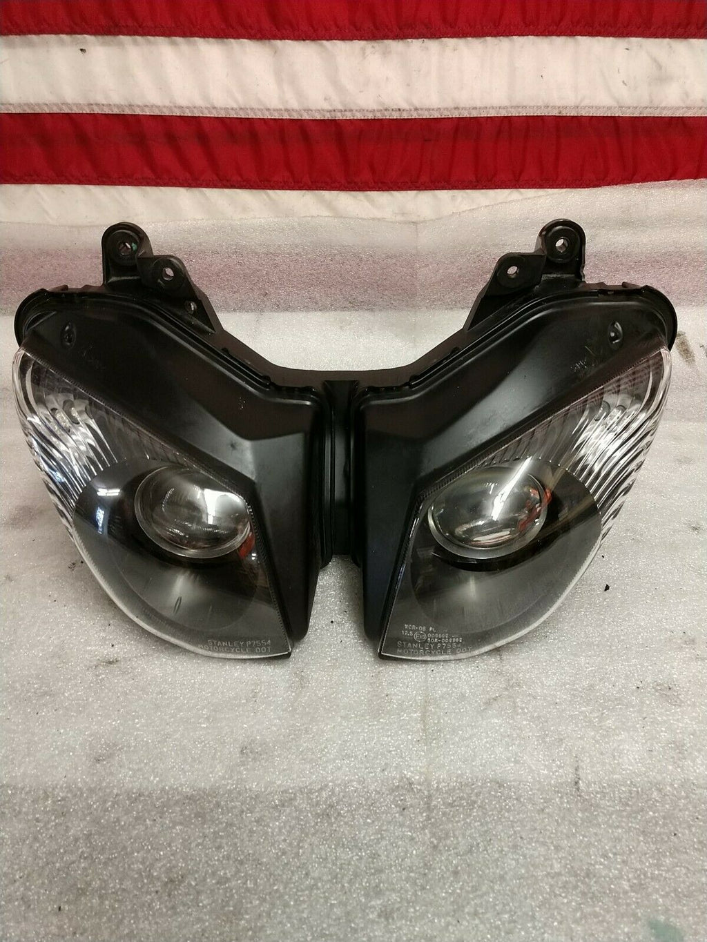 2008-2010 Kawasaki Ninja ZX10R ZX10 Headlight Head Light OEM