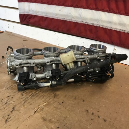 1999-2007 Suzuki GSX-1300R Hayabusa Throttle Bodies Fuel Injector Assembly OEM