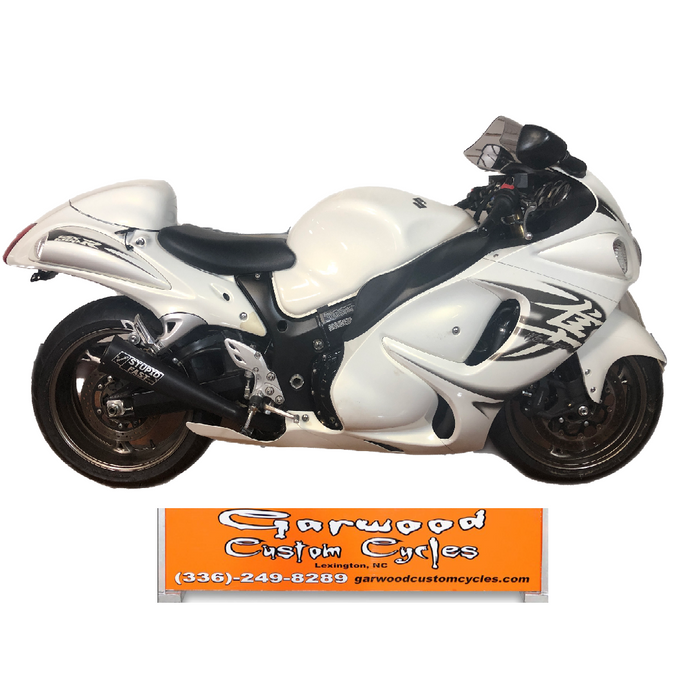 2011 Suzuki GSX-1300R Color: White Mileage: 10,199 VIN: 103110