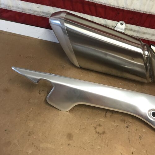 2022 Suzuki Hayabusa GSX1300R Gen3 Exhaust Slip-on Right OEM w/ Panel