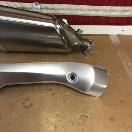 2022 Suzuki Hayabusa GSX1300R Gen3 Exhaust Slip-on Right OEM w/ Panel