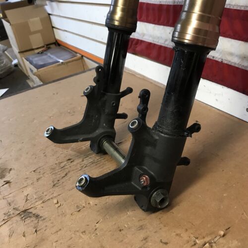 2005-2006 Suzuki GSXR1000 Front Forks and Triple Tree OEM
