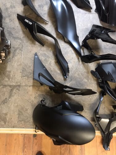2019 Kawasaki ZX6R Full Fairing Set Black *GENUINE OEM* with fender