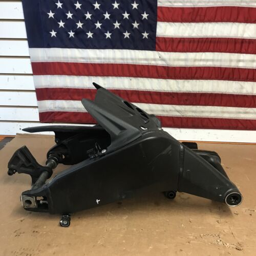 2019-2023 (2021) Kawasaki Ninja ZX6R Swingarm Rear Suspension OEM