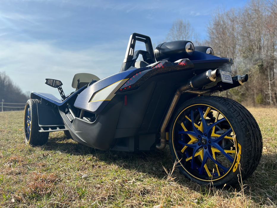 2015 Polaris Slingshot Color: Blue Mileage: 784 VIN: 103868