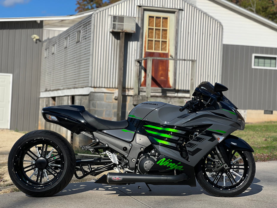 2021 Kawasaki ZX14R Color: Gray/Green Mileage: 2,609 VIN: 013546