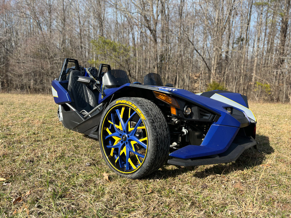 2015 Polaris Slingshot Color: Blue Mileage: 784 VIN: 103868