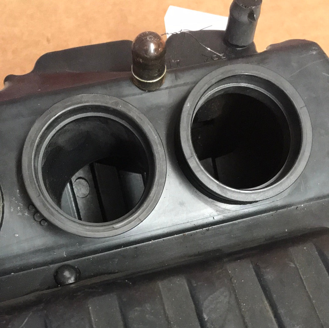 2005-2006 Suzuki GSXR Air Box Airbox Filter OEM