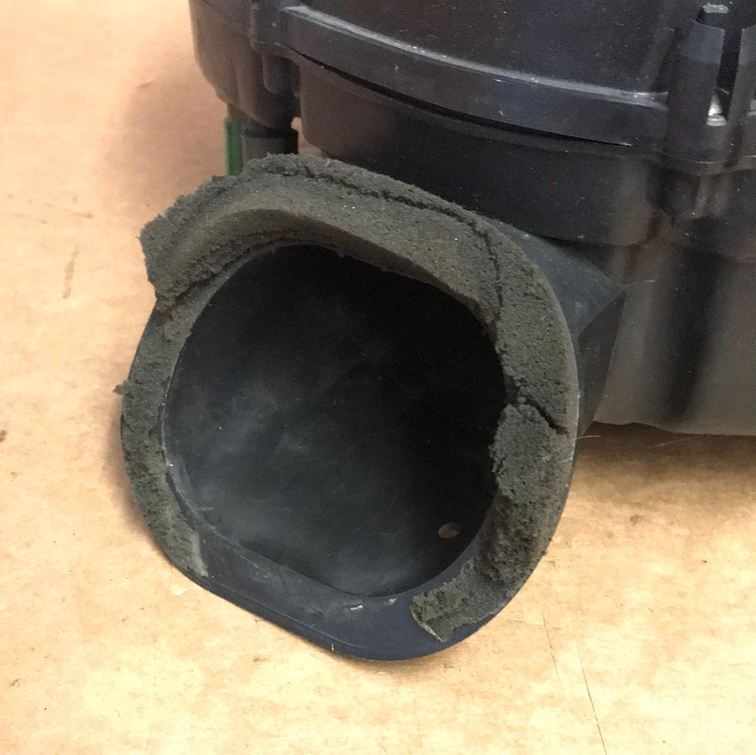 2005-2006 Suzuki GSXR Air Box Airbox Filter OEM