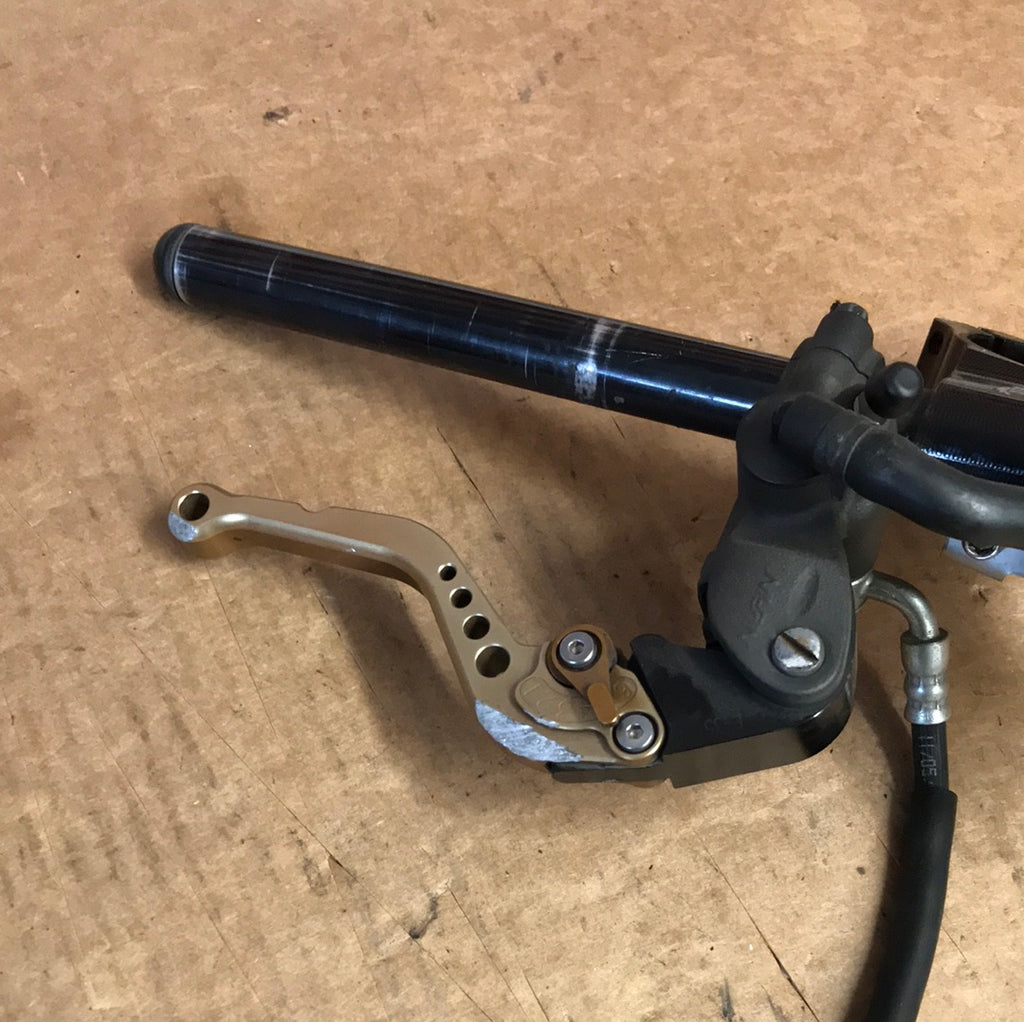 2008-2010 Suzuki GSXR 600/750 Right Handlebar and Lever Reservoir Brake Hose OEM
