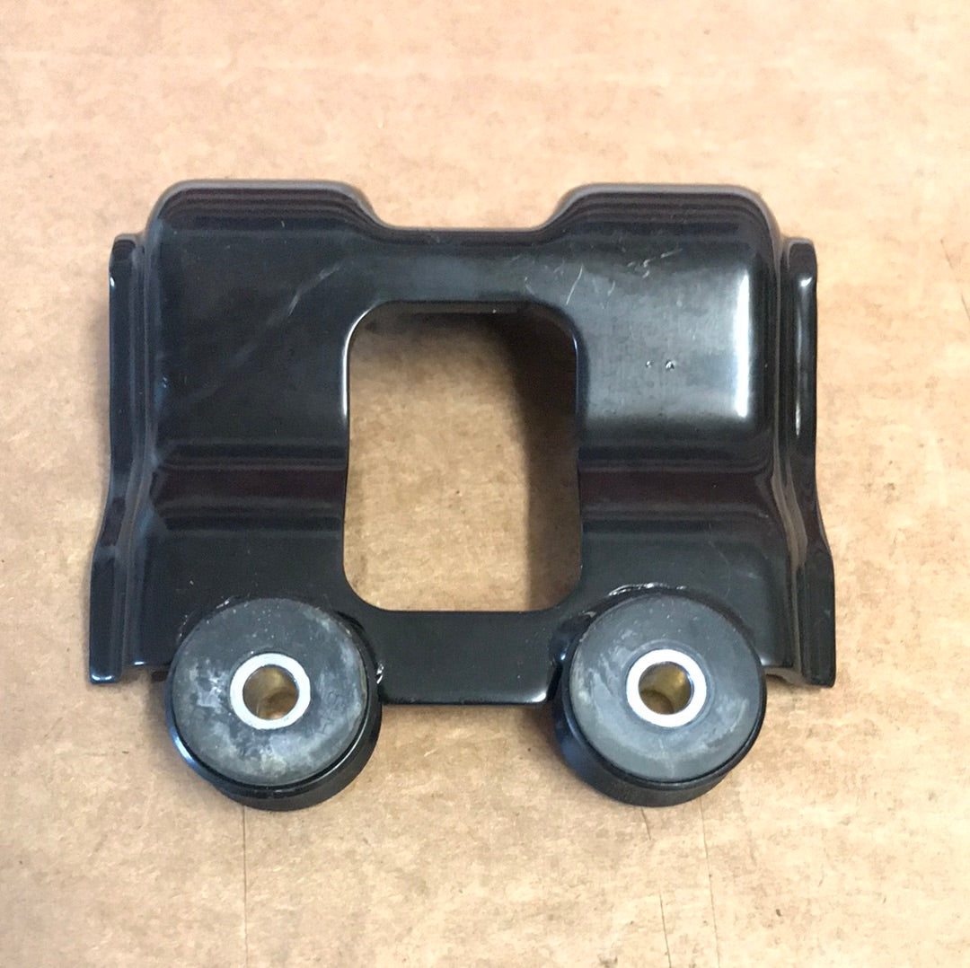 Yamaha R1 Gas Tank Bracket Mount – 2004-2006 YZF1000 Fuel Tank Support Holder (Black)
