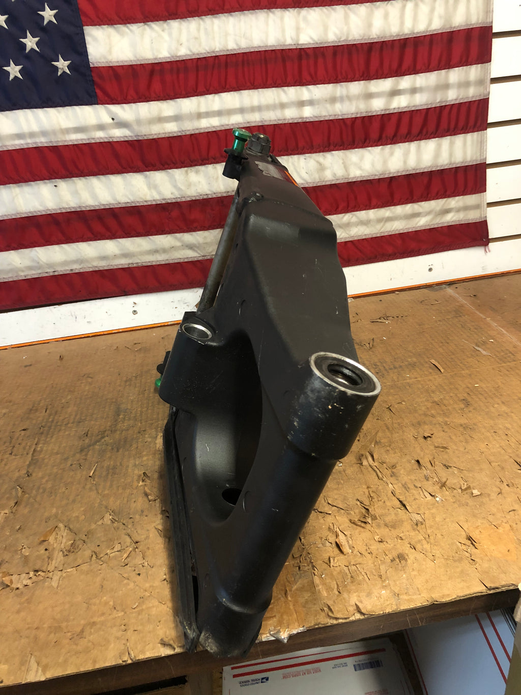 2014 ZX14 Swingarm
