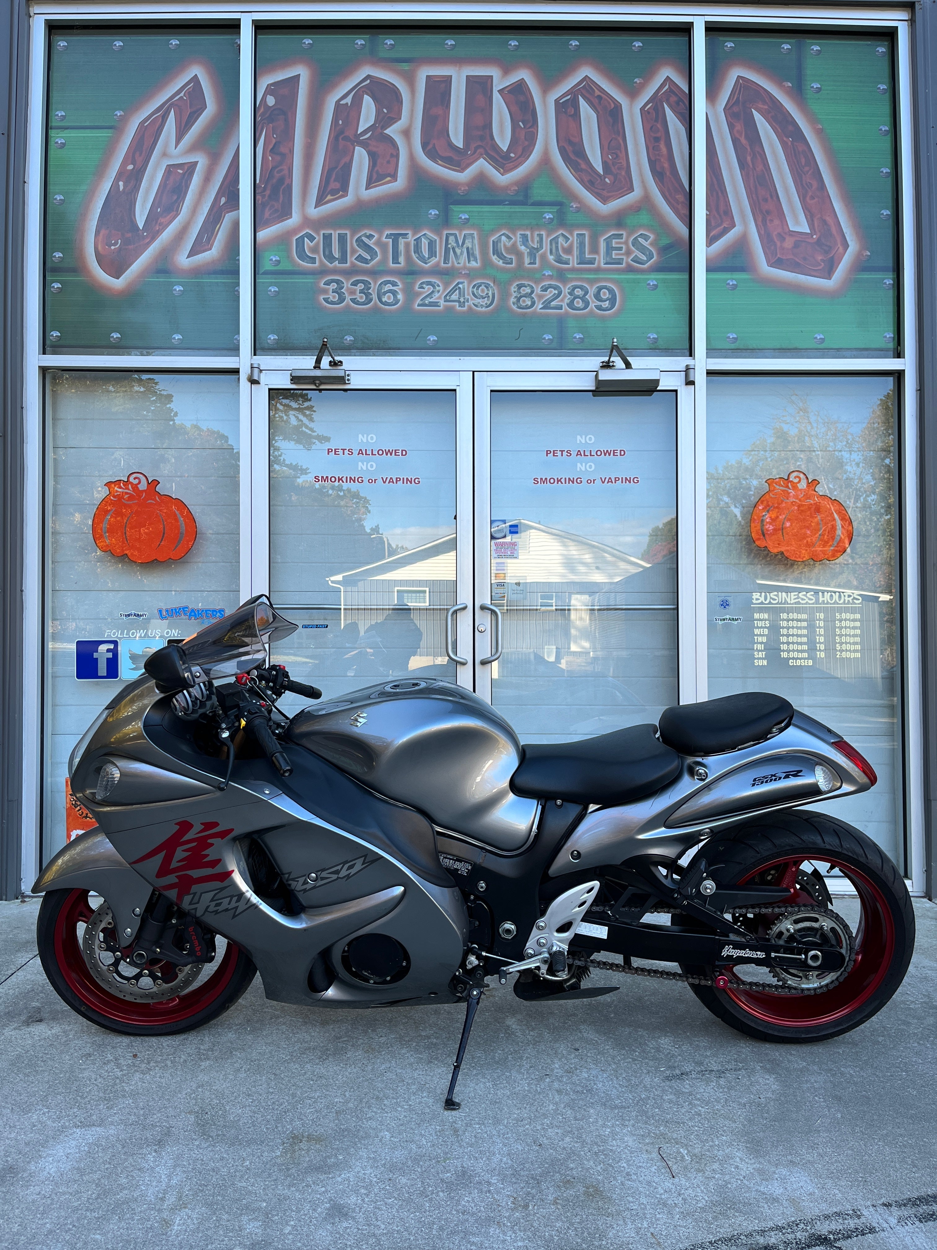 2013 Suzuki GSX-1300R Color: Silver/Red Mileage: 7,757 VIN: 101581