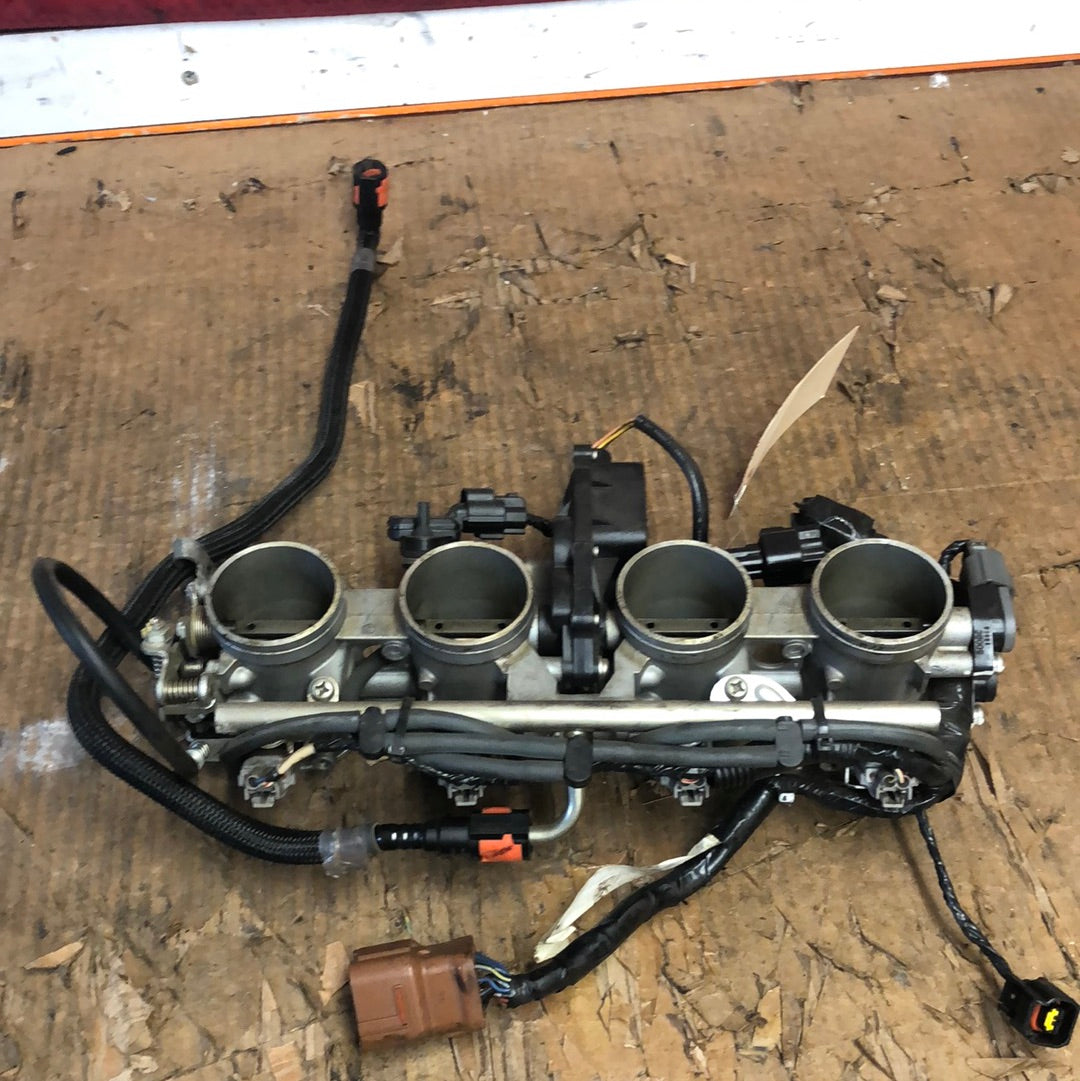 06-11 ZX14 Throttle Bodies Good (07) — Garwood Custom Cycles