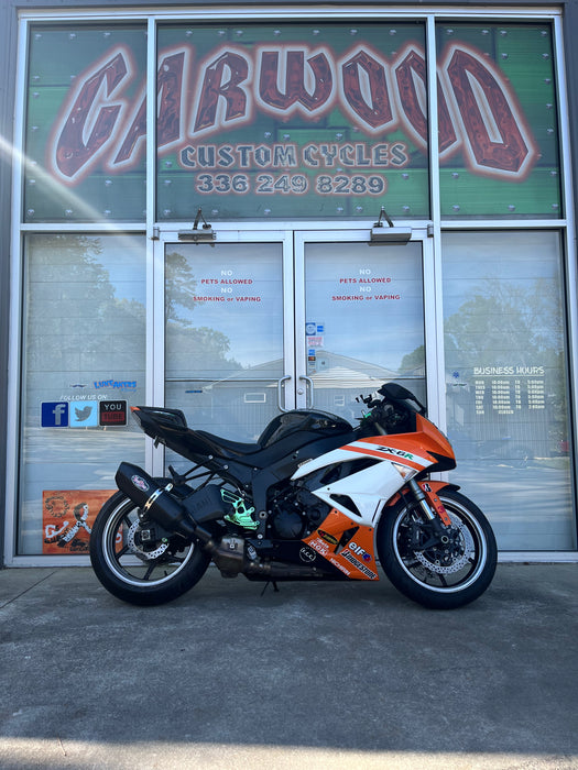 2009 Kawasaki ZX6R Color: Black/Orange Mileage: 19,249 VIN: 011359